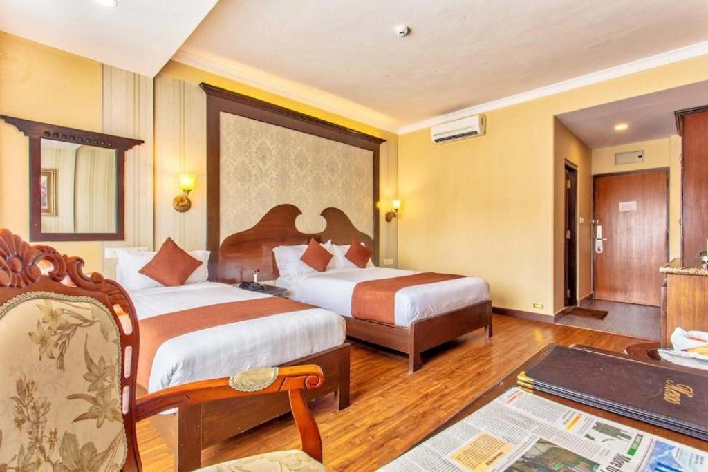 Da Yatra Courtyard Hotel & Resort Похара Екстериор снимка